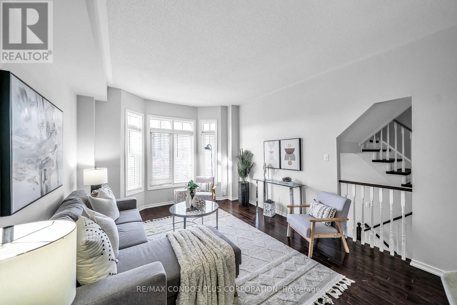 3 POWERS VALLEY COURT Image 3