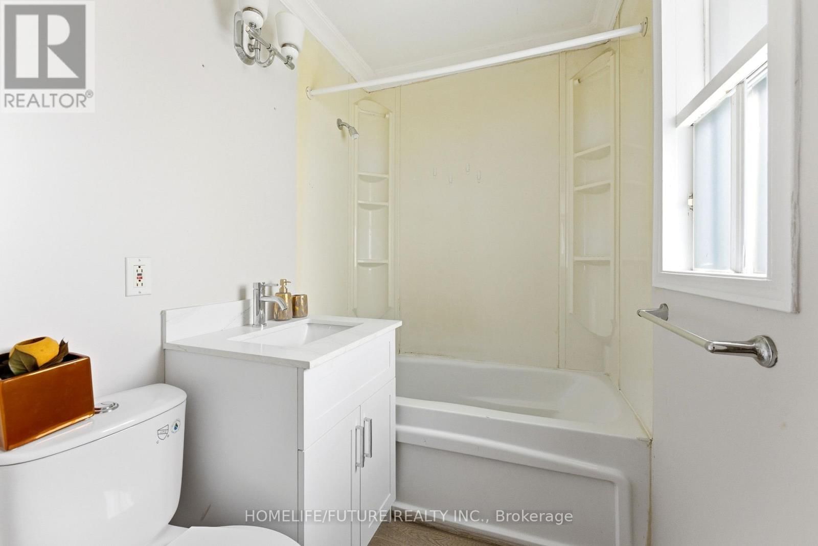 102 KINGS CRESCENT Image 11