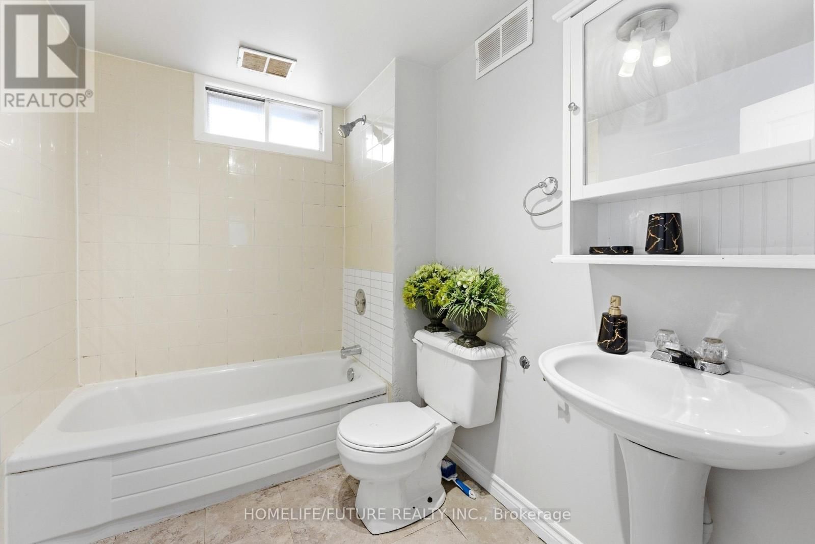 102 KINGS CRESCENT Image 24