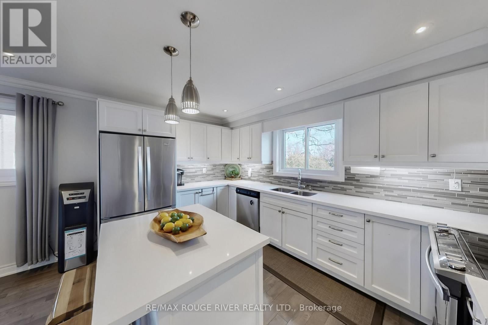 132 BEAVERBROOK COURT Image 11