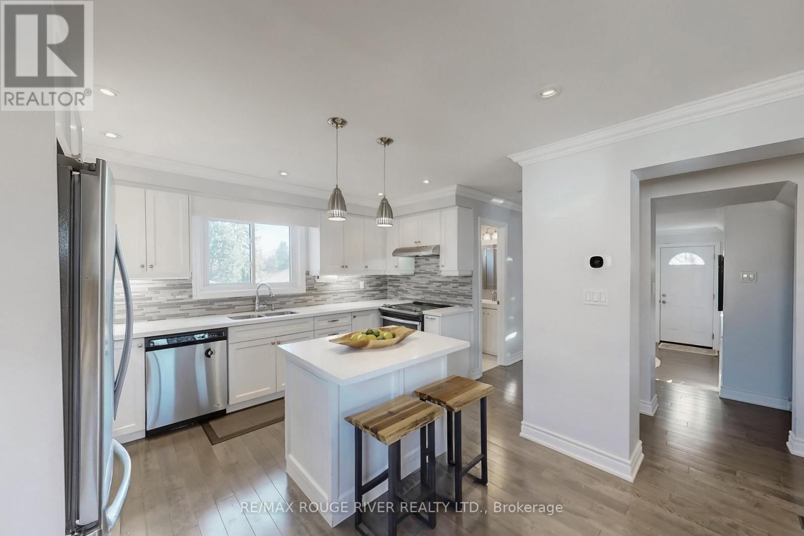 132 BEAVERBROOK COURT Image 13