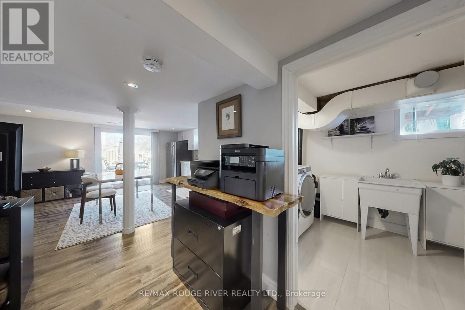 132 BEAVERBROOK COURT Image 32