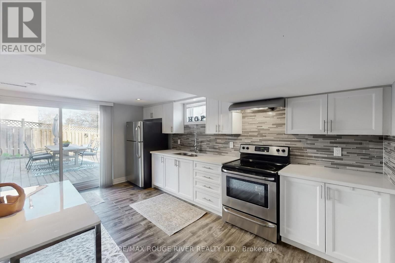 132 BEAVERBROOK COURT Image 37