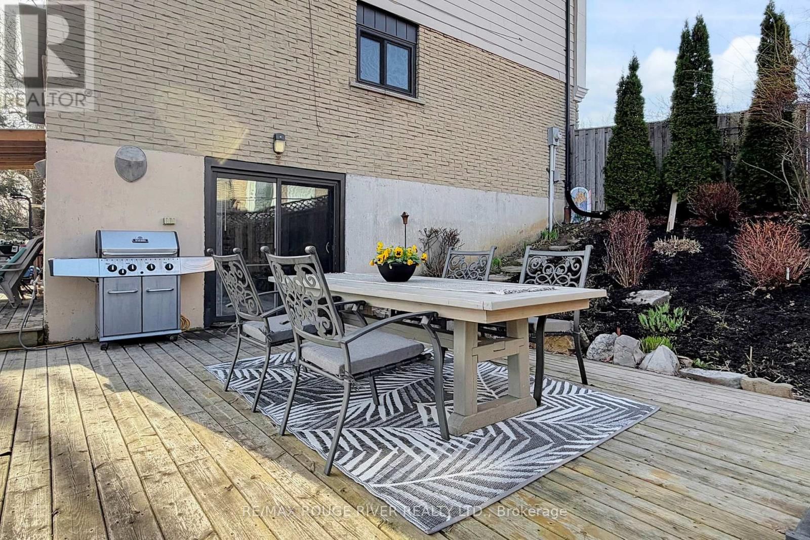 132 BEAVERBROOK COURT Image 38