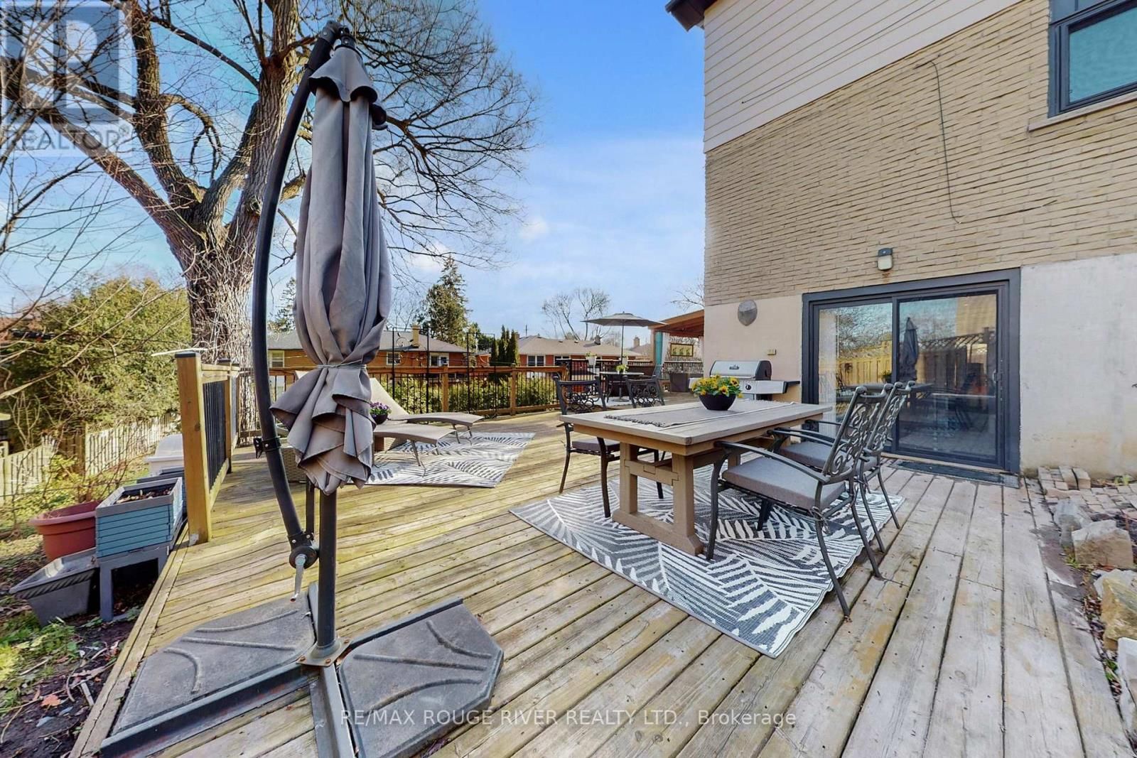 132 BEAVERBROOK COURT Image 39