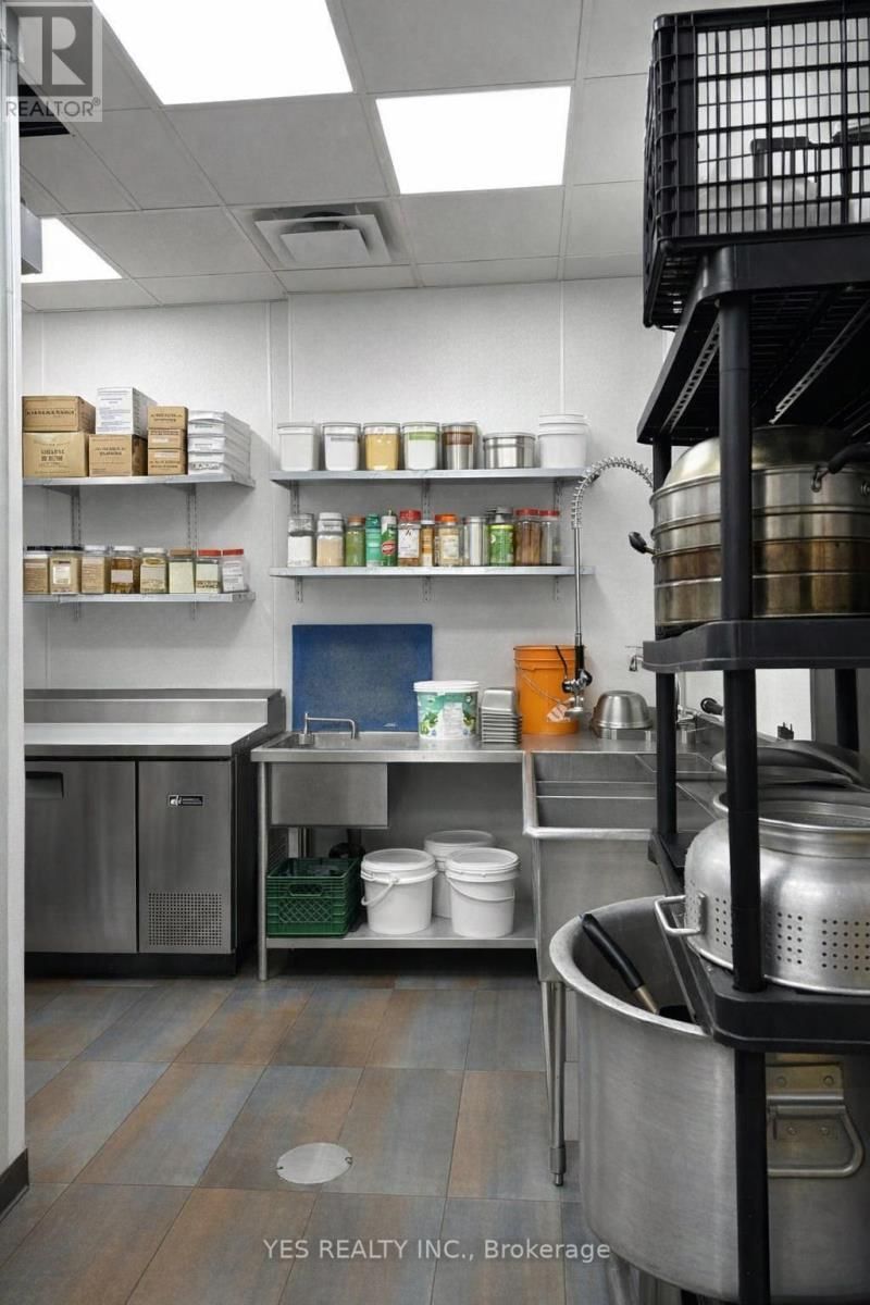 A119-A120 - 41 LEBOVIC AVENUE Image 3