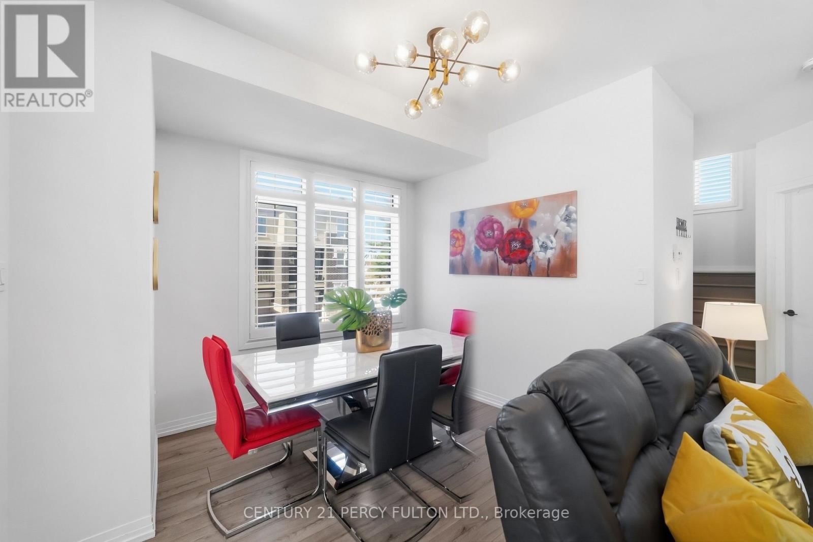 115 AMBEREEN PLACE Image 16