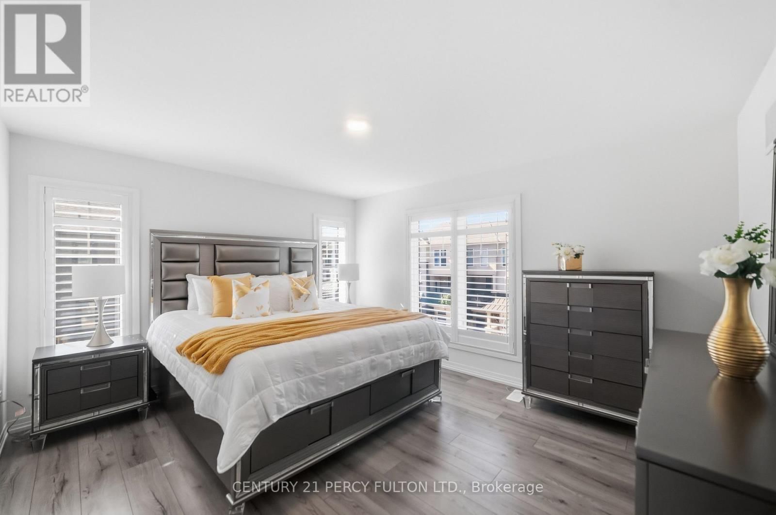 115 AMBEREEN PLACE Image 19