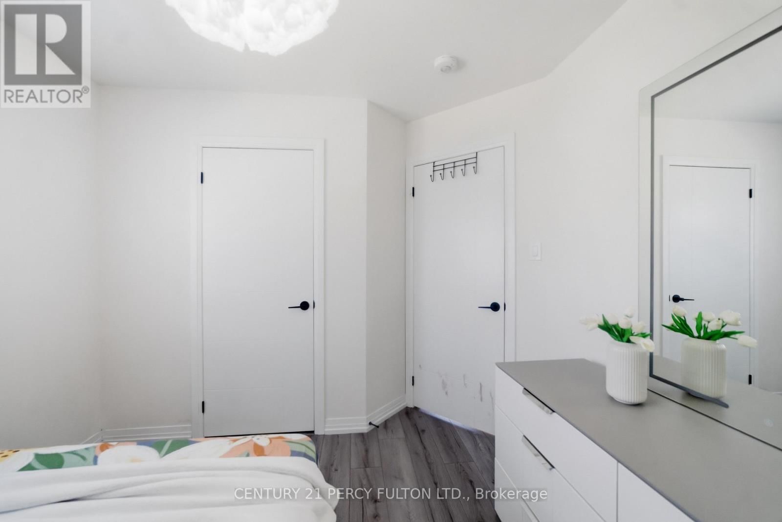 115 AMBEREEN PLACE Image 27