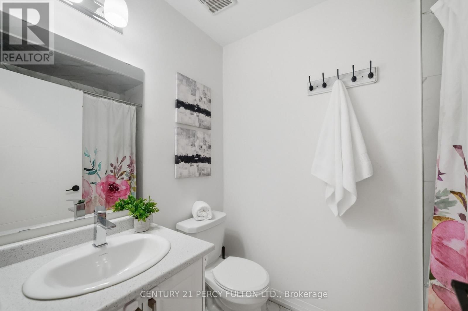 115 AMBEREEN PLACE Image 33