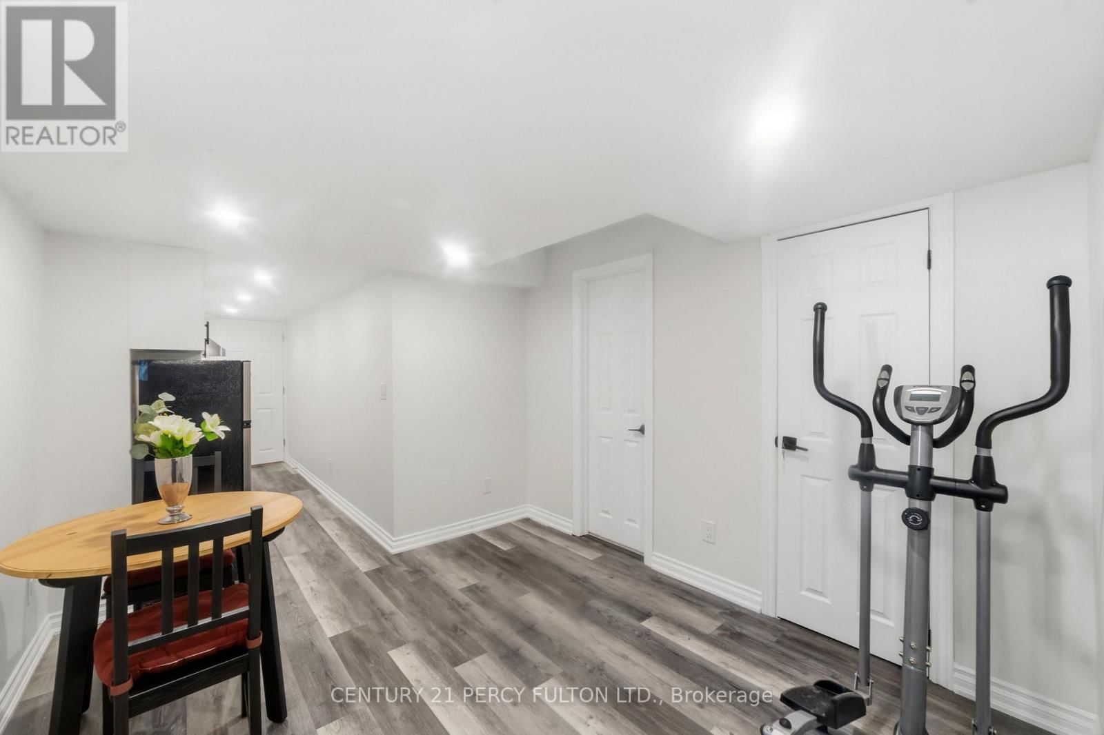 115 AMBEREEN PLACE Image 38