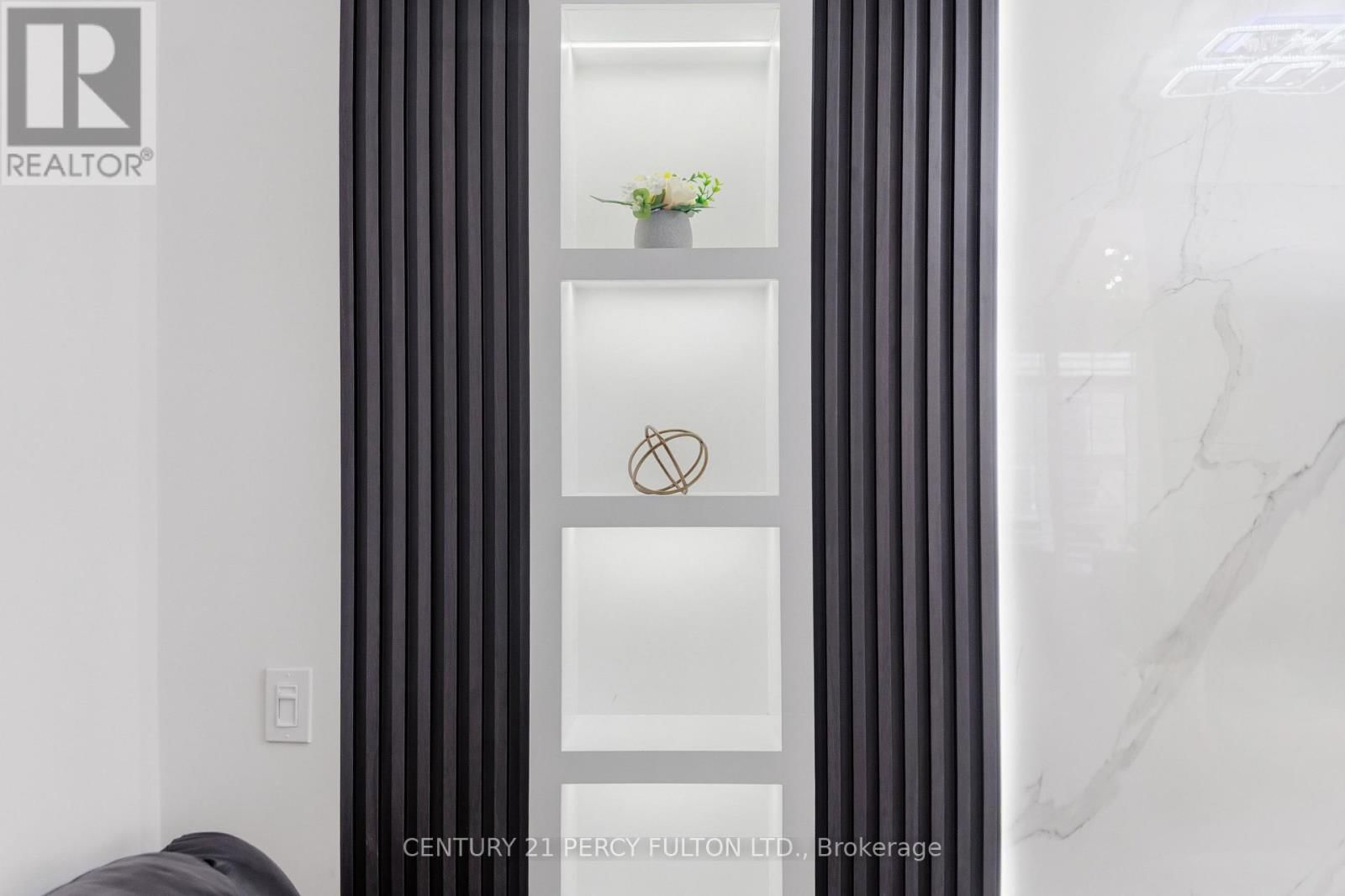 115 AMBEREEN PLACE Image 39