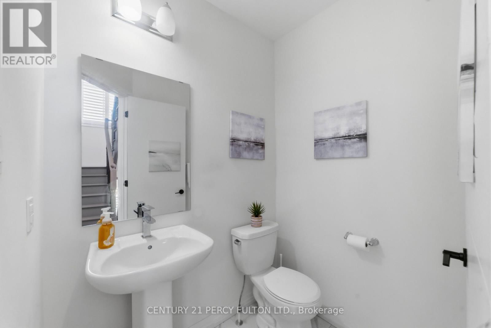 115 AMBEREEN PLACE Image 40