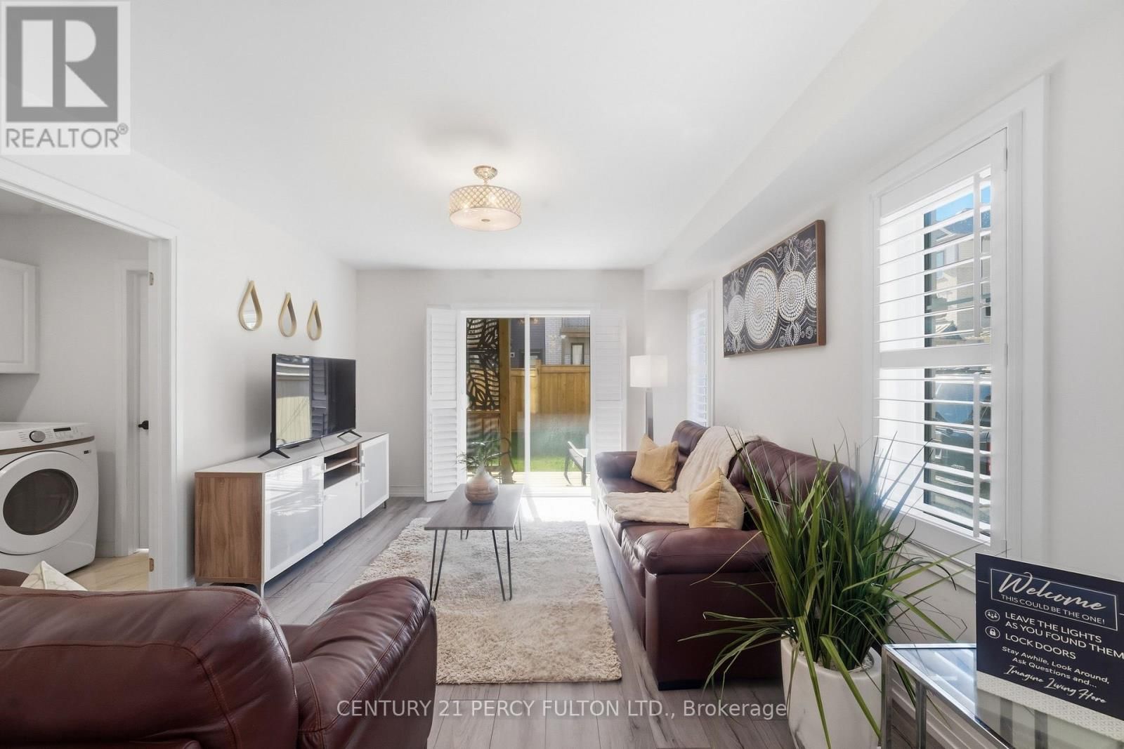 115 AMBEREEN PLACE Image 5