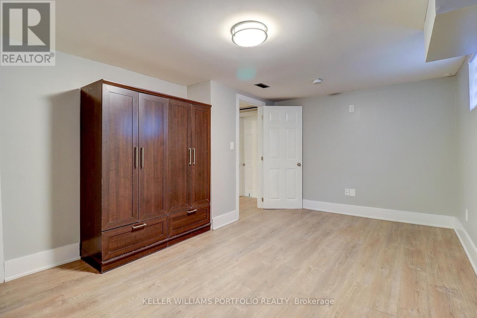 962 WILLOWDALE AVENUE Image 15