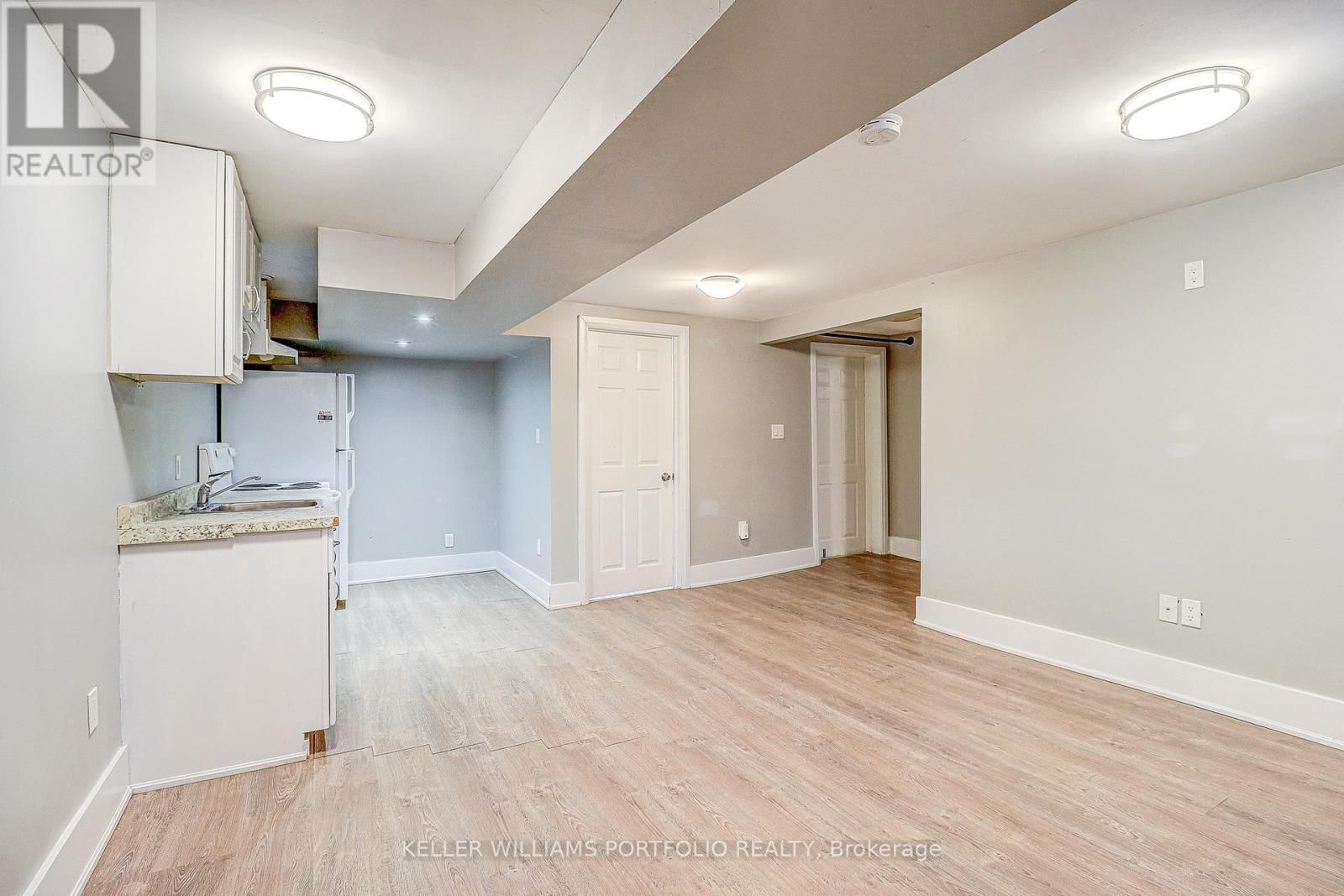 962 WILLOWDALE AVENUE Image 9