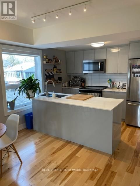 2174 QUEEN STREET EAST Image 17