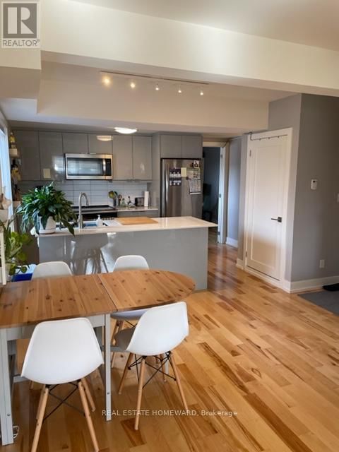 2174 QUEEN STREET EAST Image 9