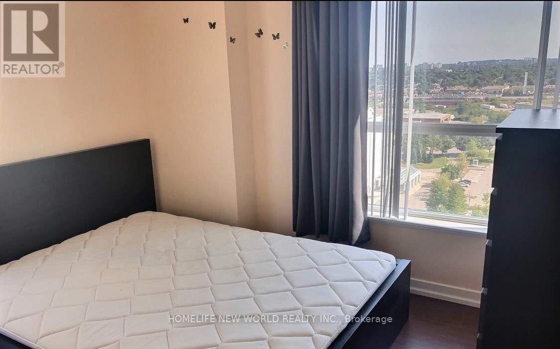 1906 - 36 LEE CENTRE DRIVE Image 13