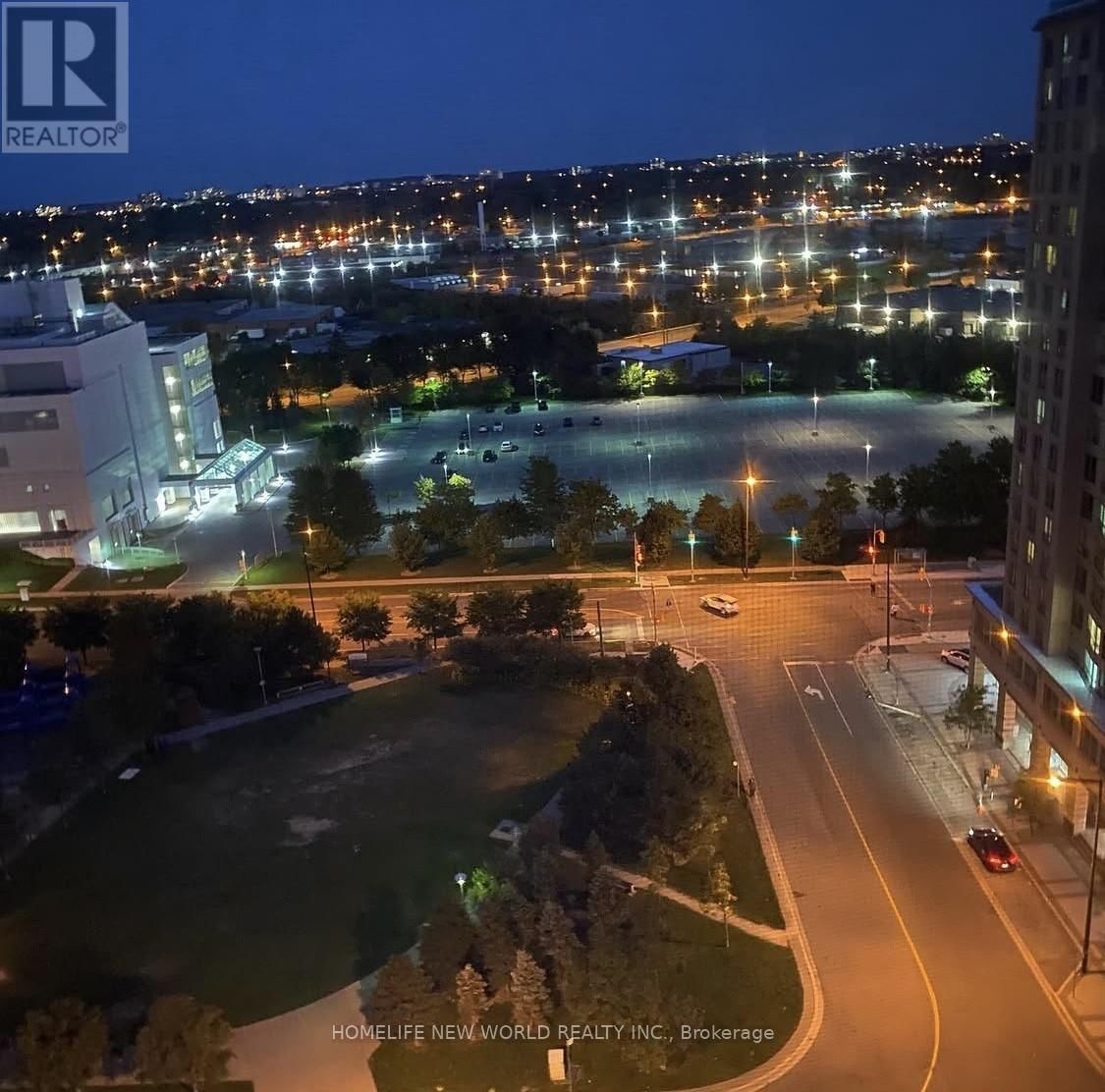 1906 - 36 LEE CENTRE DRIVE Image 16