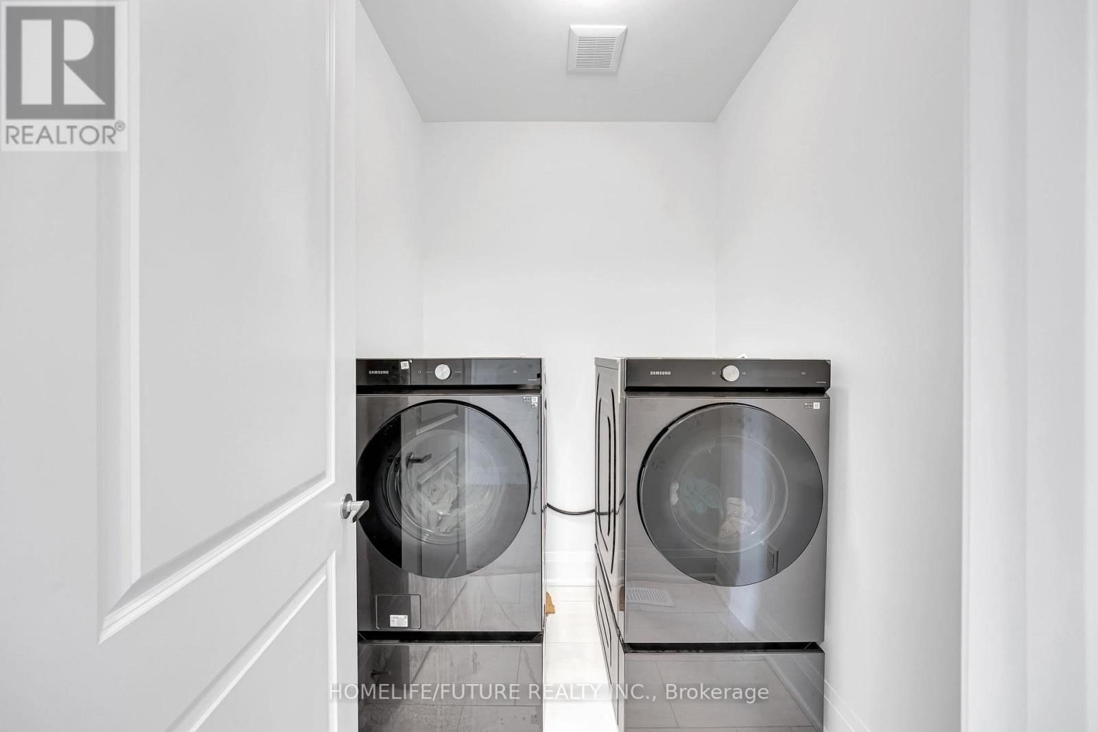 1416 SWALLOWTAIL LANE Image 27