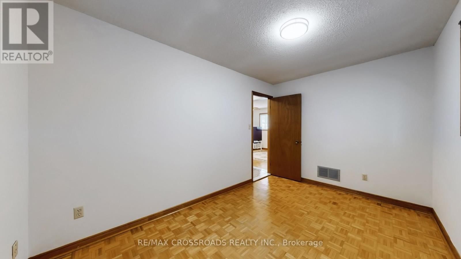 93A WANSTEAD AVENUE Image 33