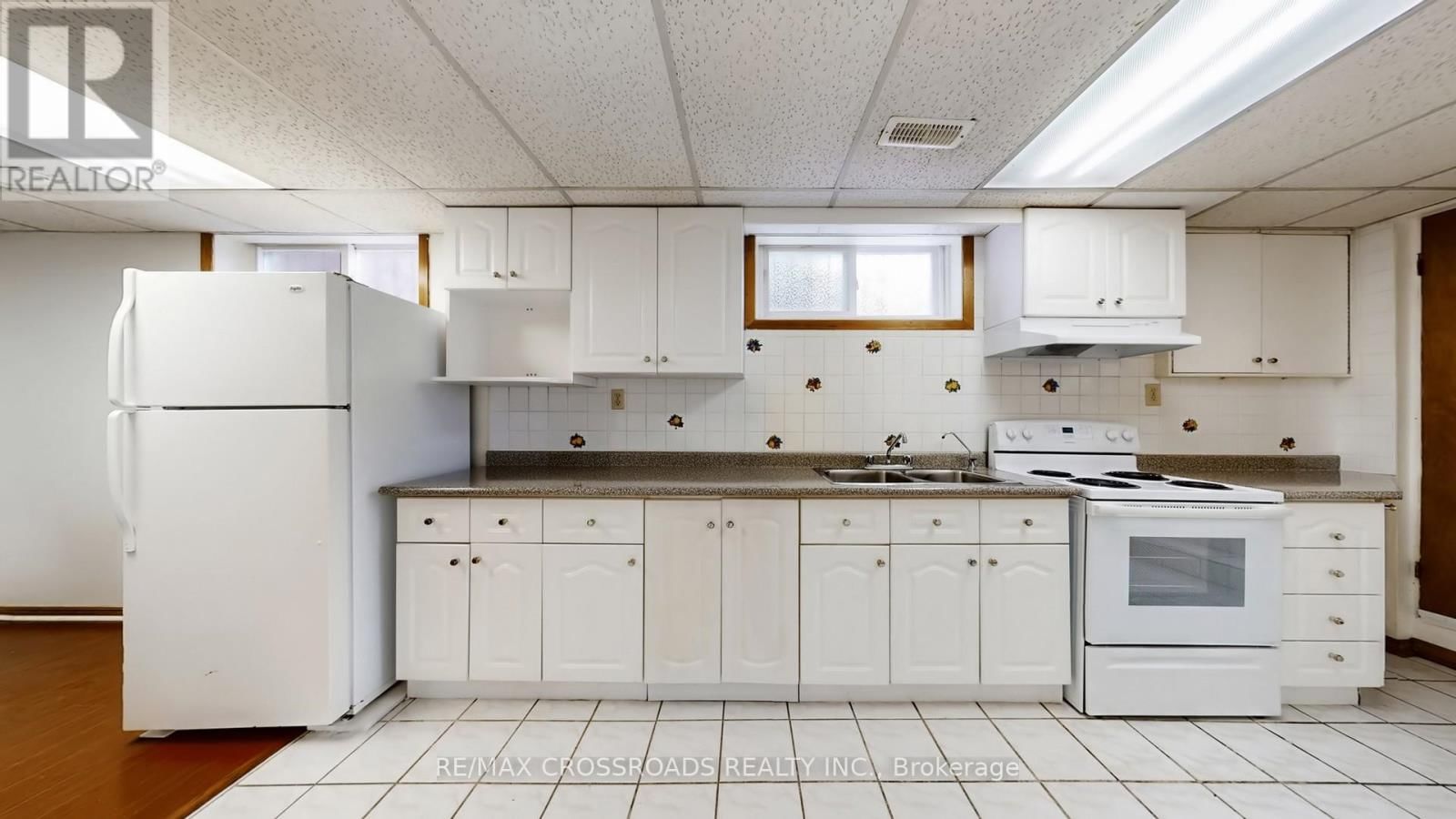 93A WANSTEAD AVENUE Image 41