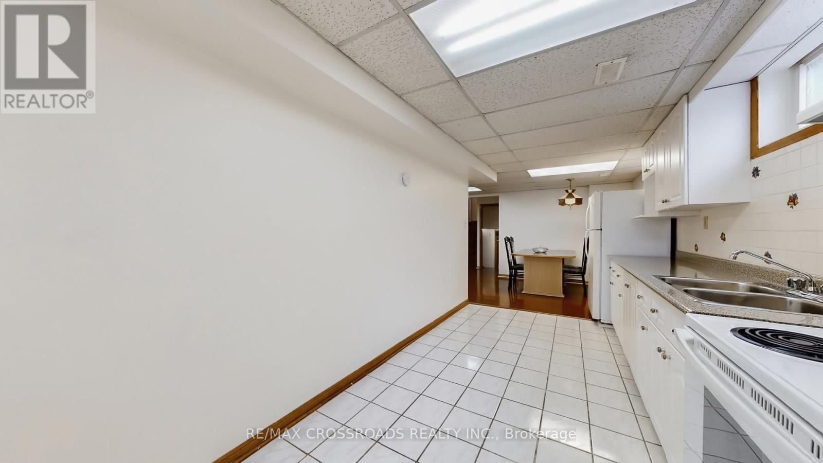 93A WANSTEAD AVENUE Image 42