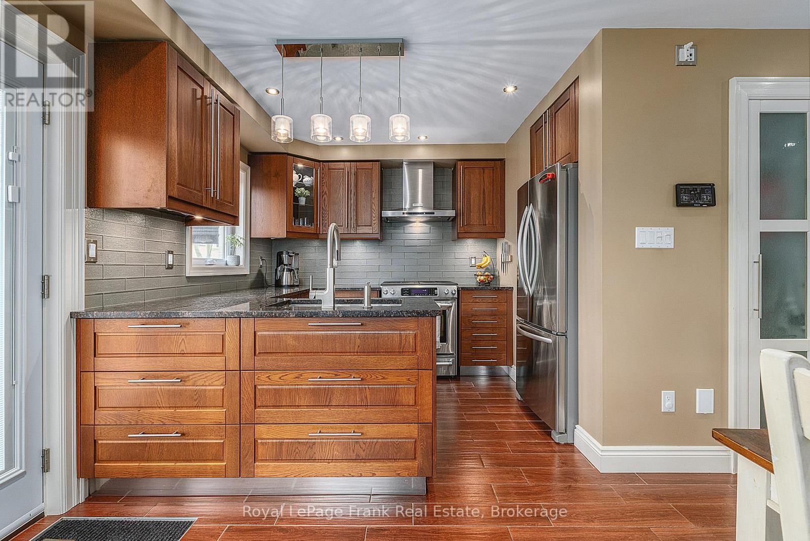 180 CHATFIELD DRIVE Image 11