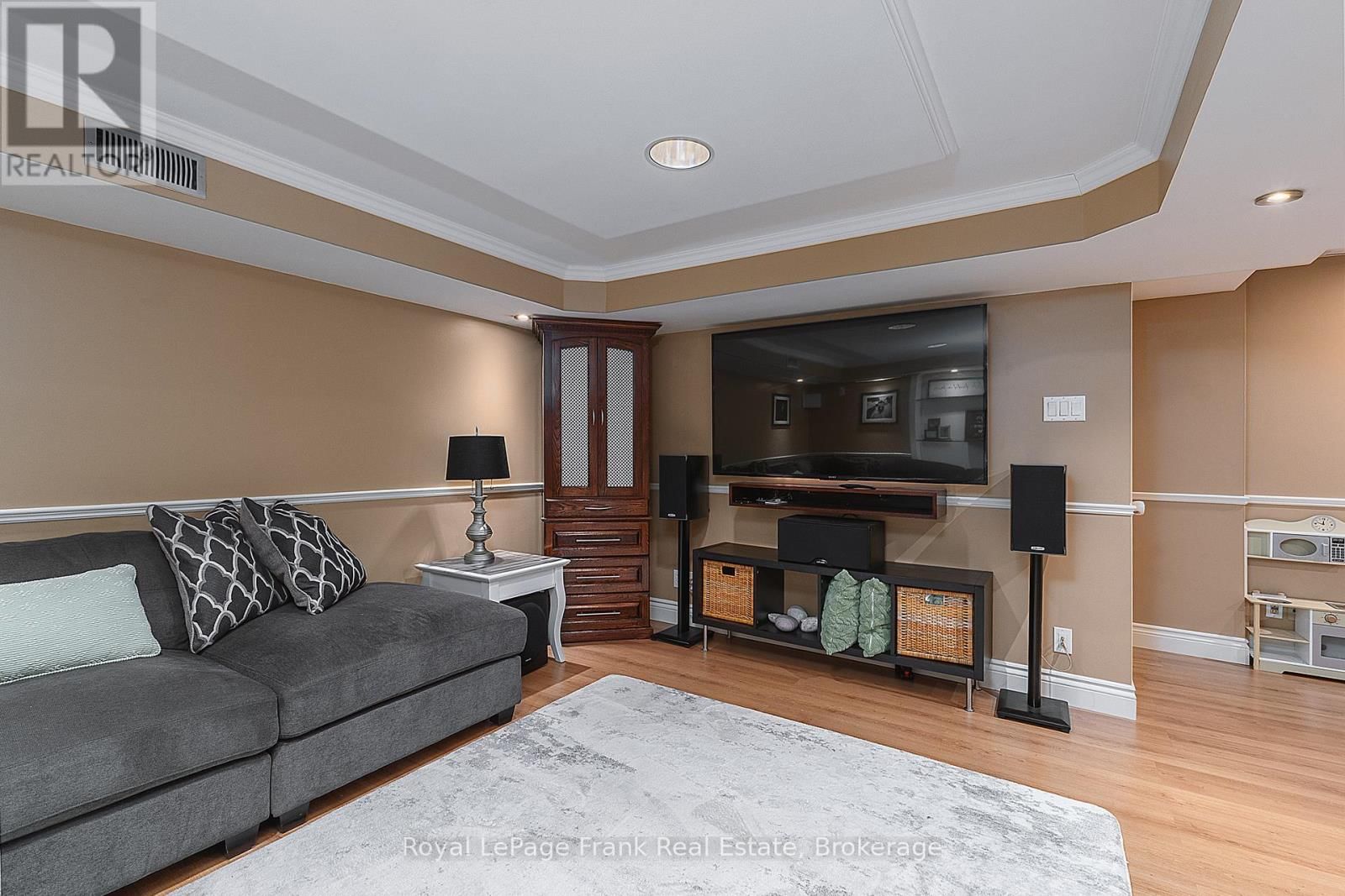 180 CHATFIELD DRIVE Image 31