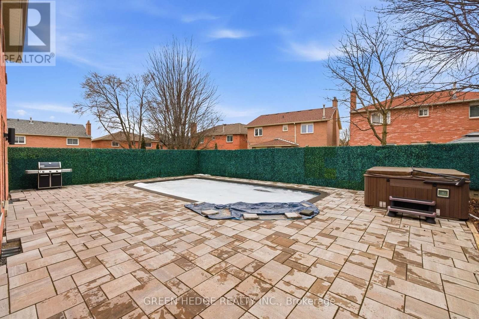 33 DAGWELL CRESCENT Image 38