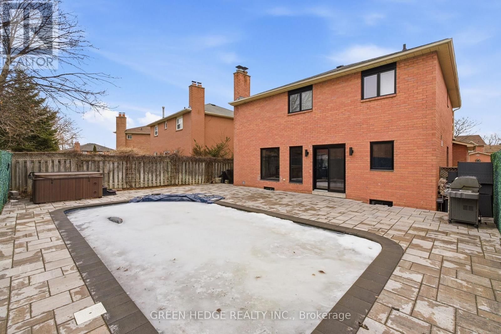 33 DAGWELL CRESCENT Image 39