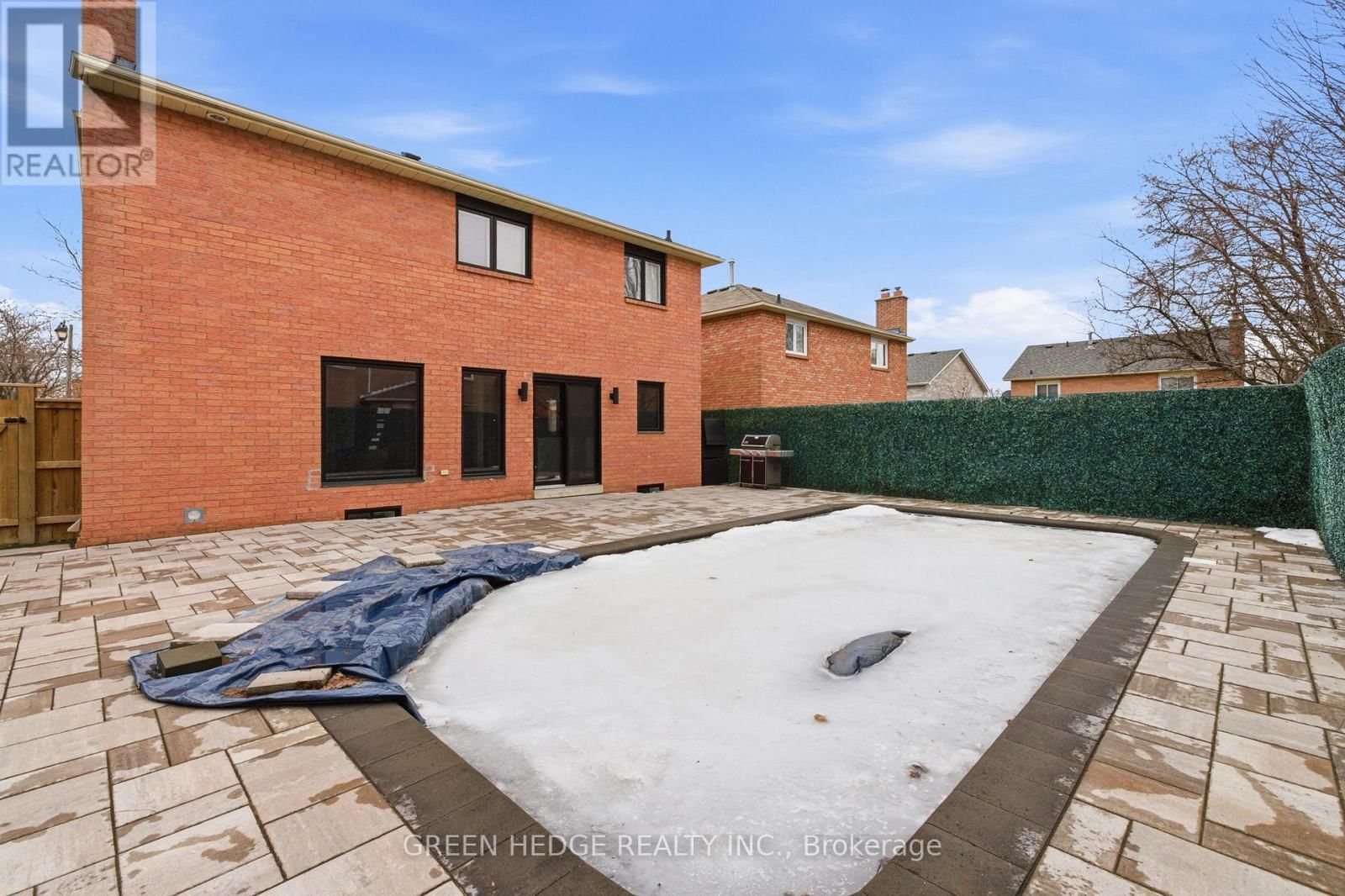 33 DAGWELL CRESCENT Image 42