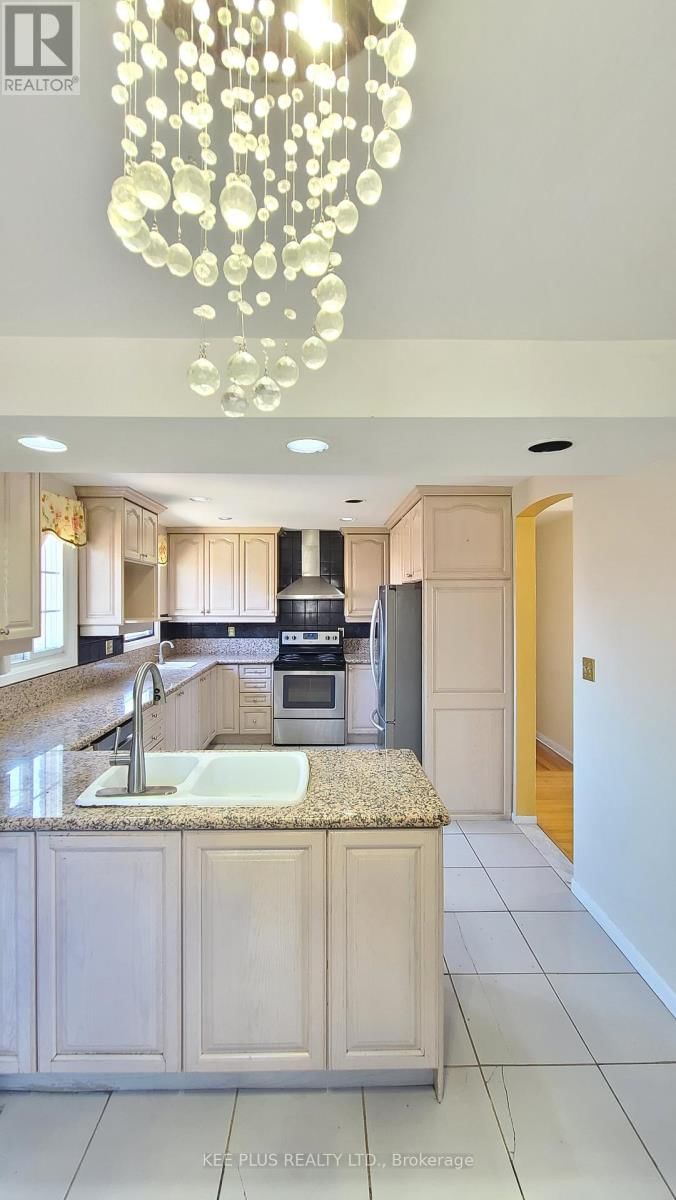 424 MILITARY TRAIL Image 3