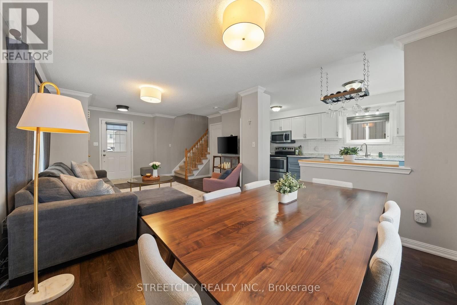 8 SHIPLEY AVENUE Image 12