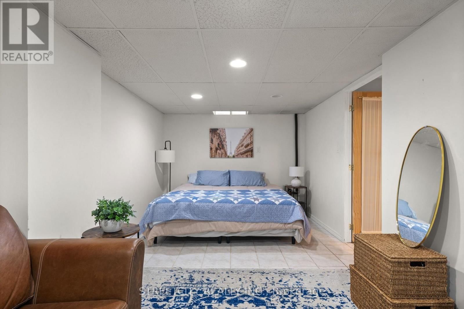 8 SHIPLEY AVENUE Image 36