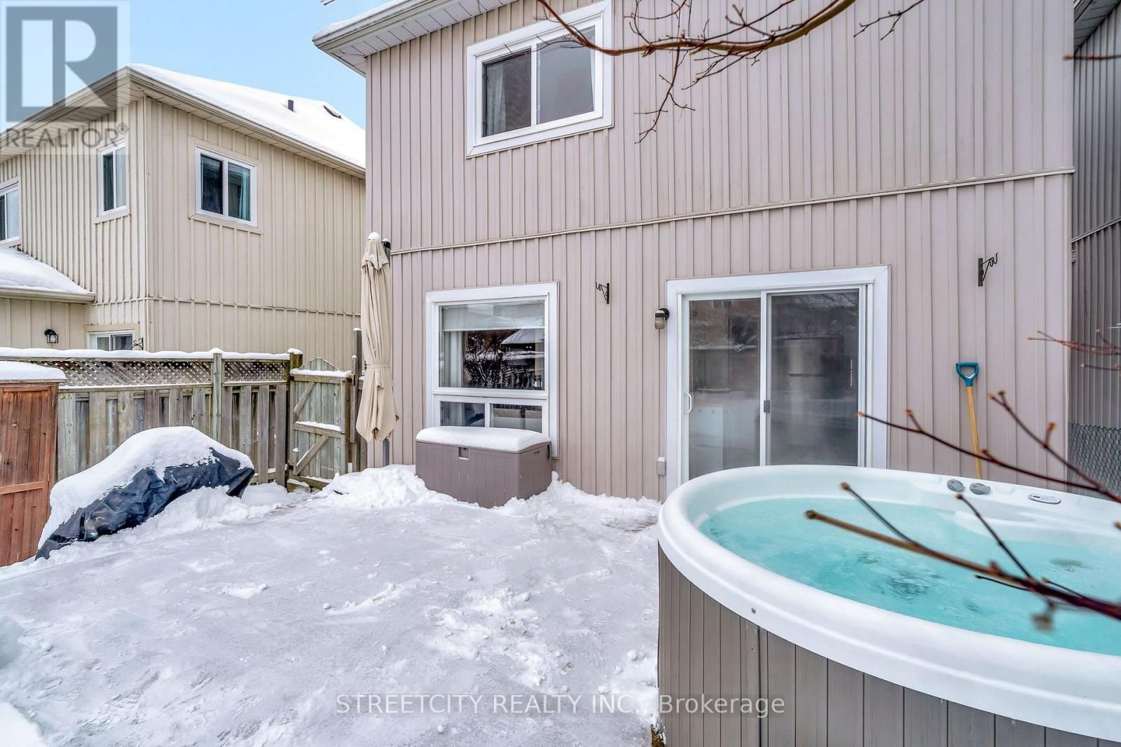 8 SHIPLEY AVENUE Image 44