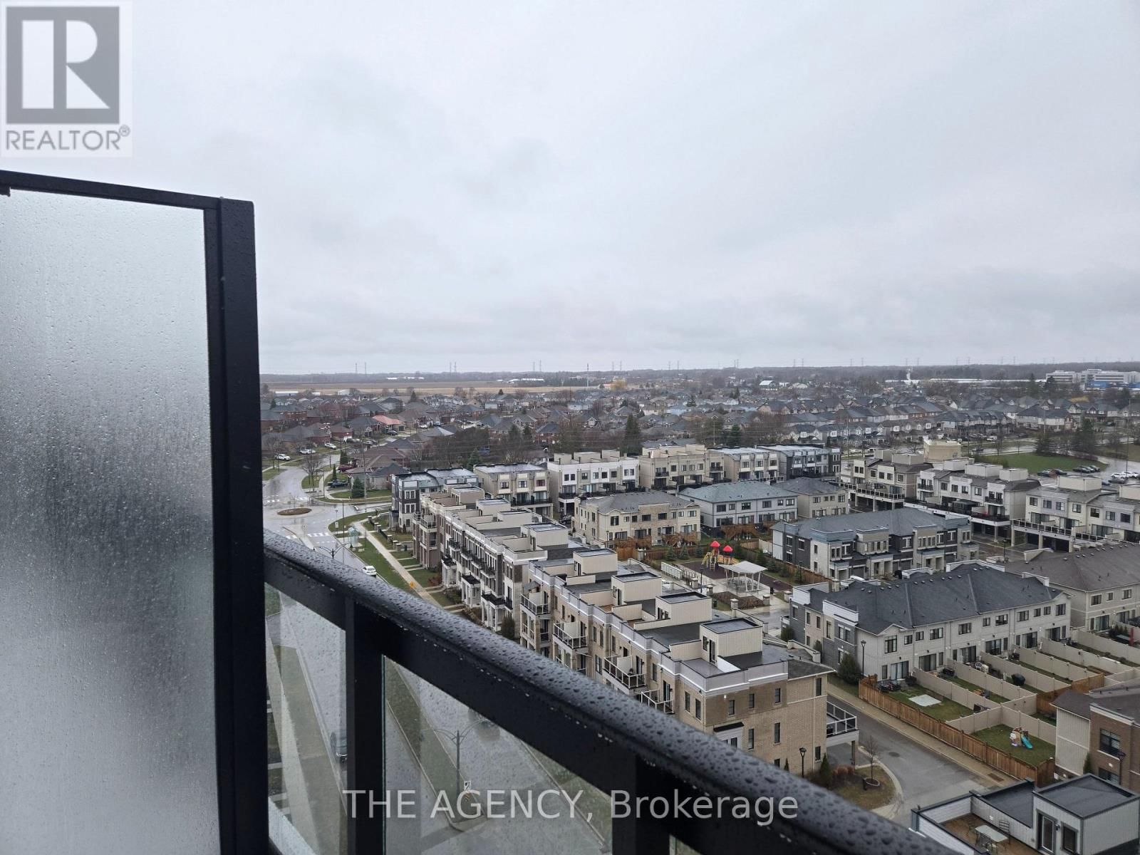 1214 - 51 CLARINGTON BOULEVARD Image 11