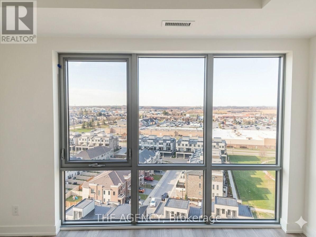 1214 - 51 CLARINGTON BOULEVARD Image 4