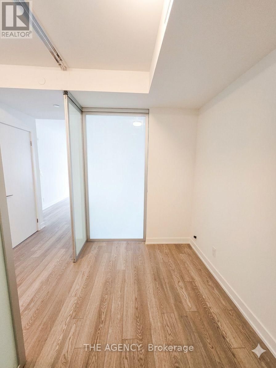 1214 - 51 CLARINGTON BOULEVARD Image 9