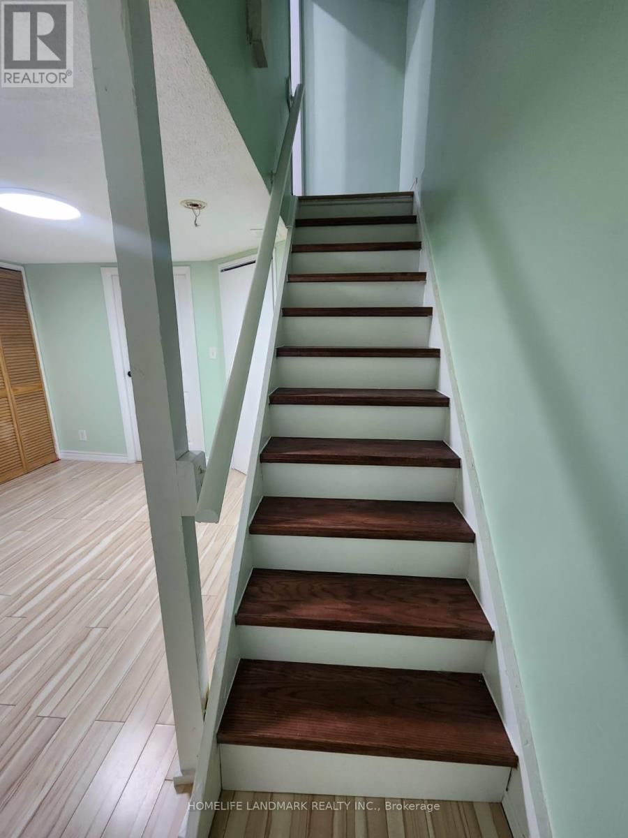 64 - 740 KENNEDY ROAD Image 20