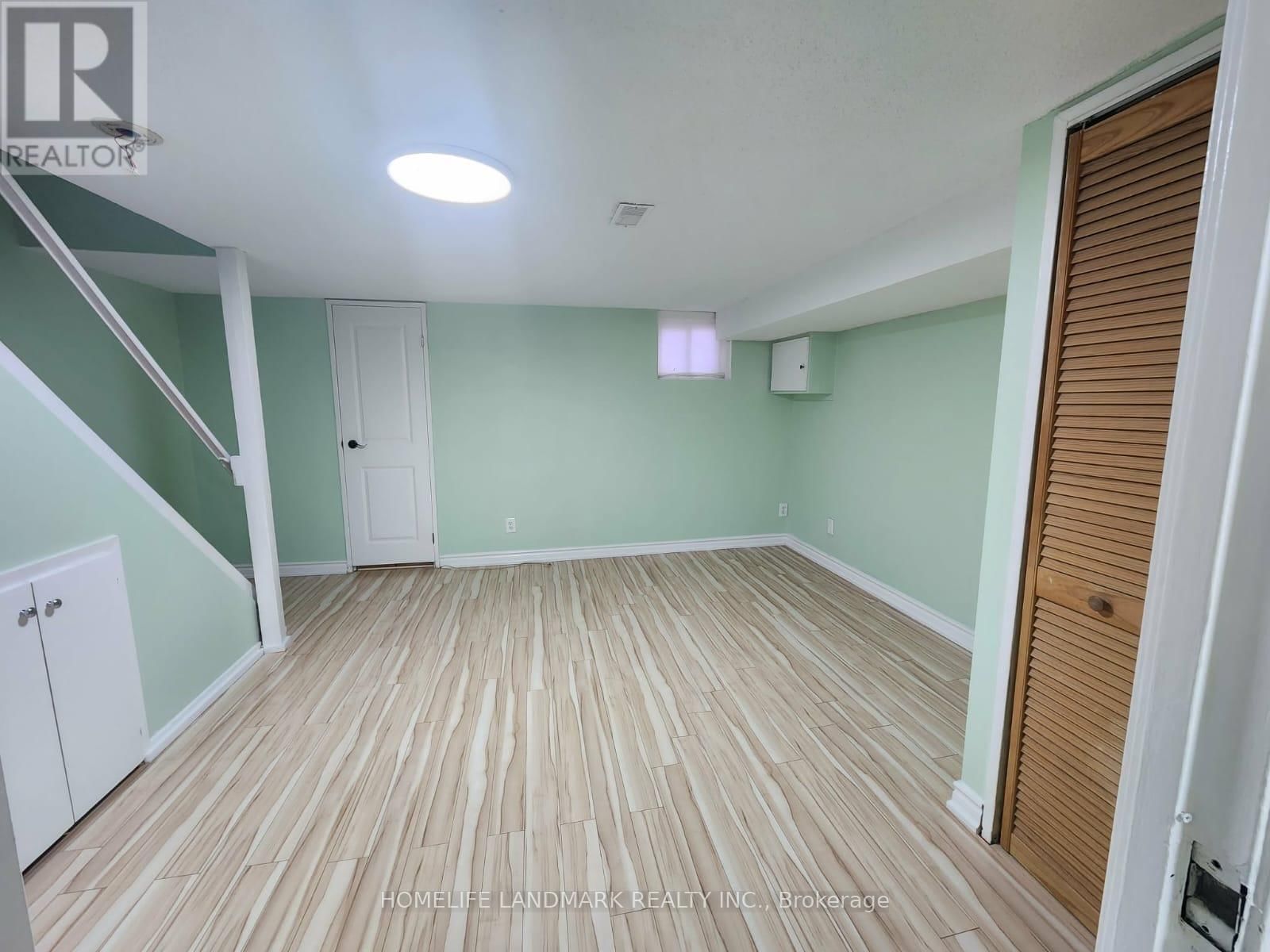 64 - 740 KENNEDY ROAD Image 24