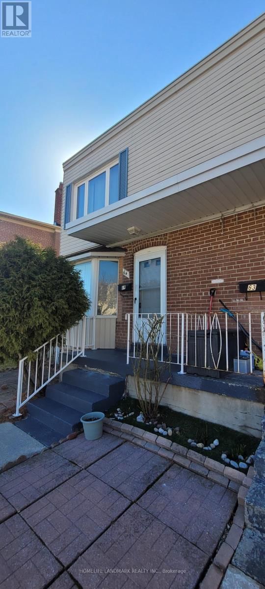 64 - 740 KENNEDY ROAD Image 3