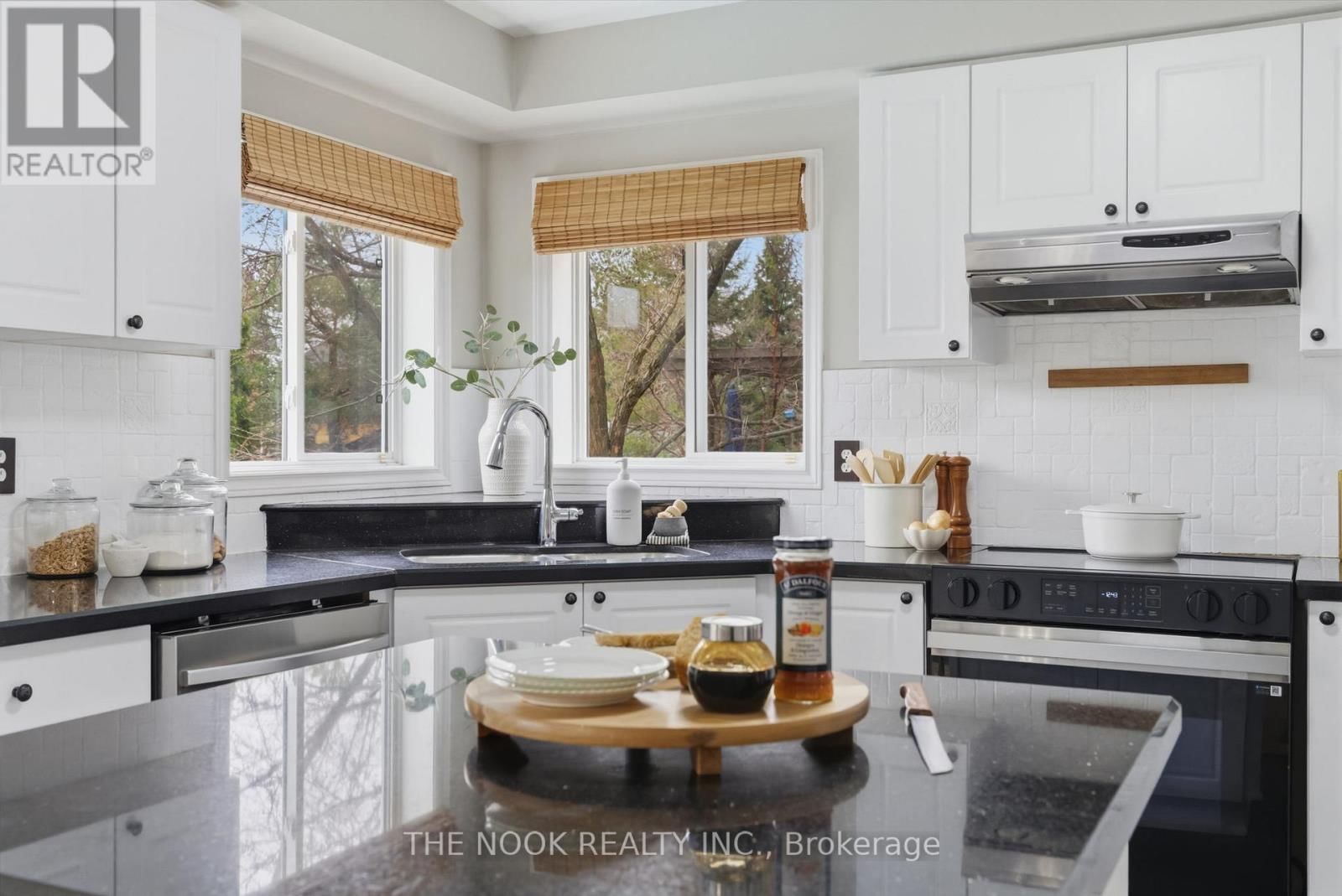 22 SELKIRK DRIVE Image 13