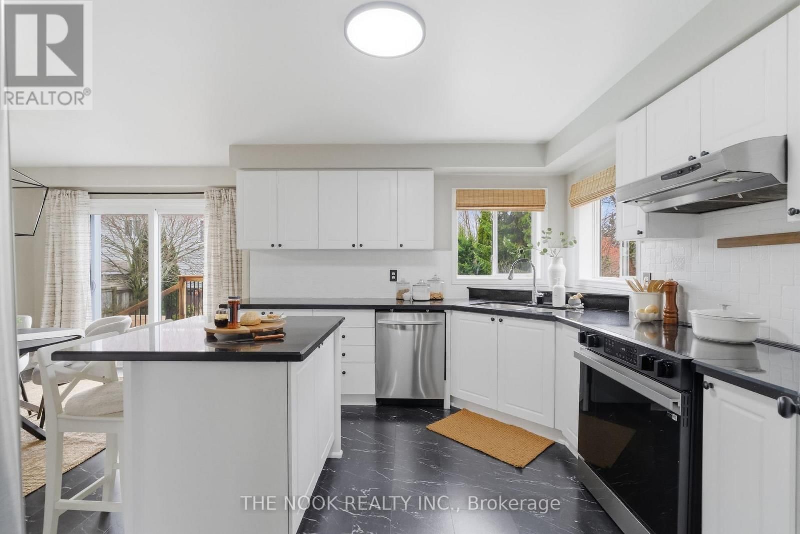 22 SELKIRK DRIVE Image 16