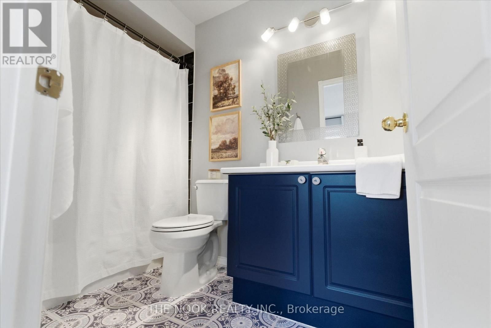 22 SELKIRK DRIVE Image 36