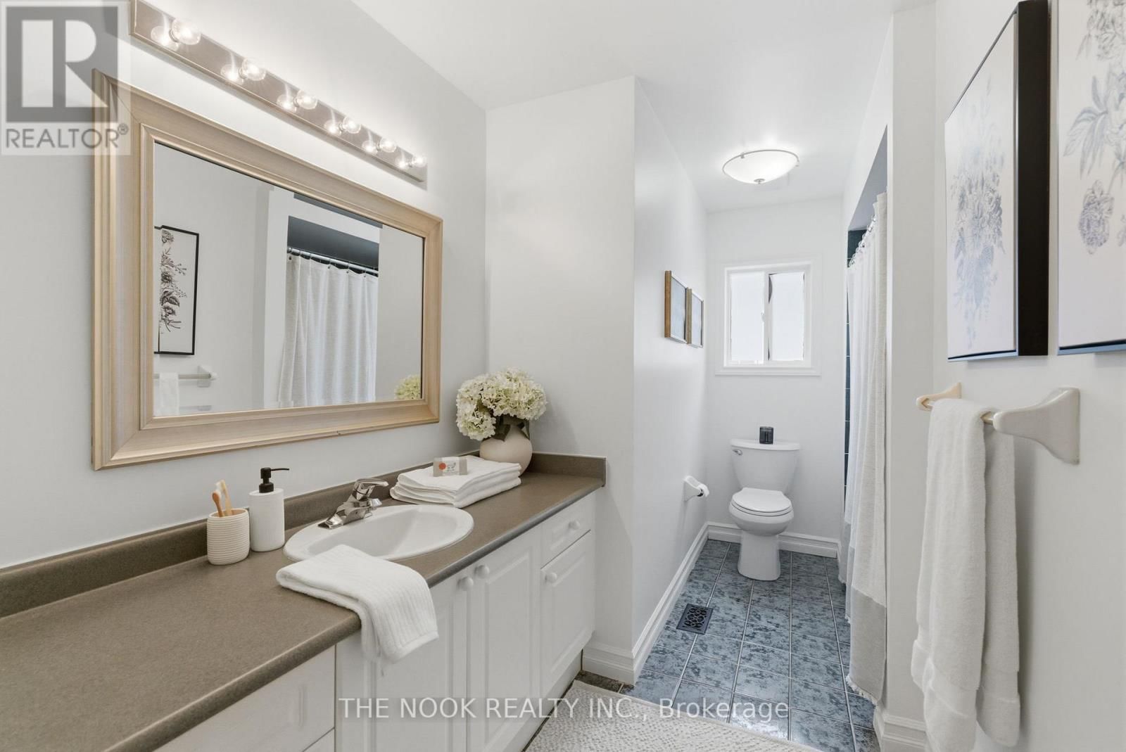 22 SELKIRK DRIVE Image 42