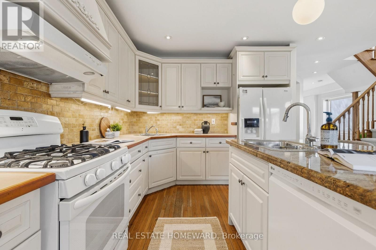 57 FALLINGBROOK ROAD Image 15