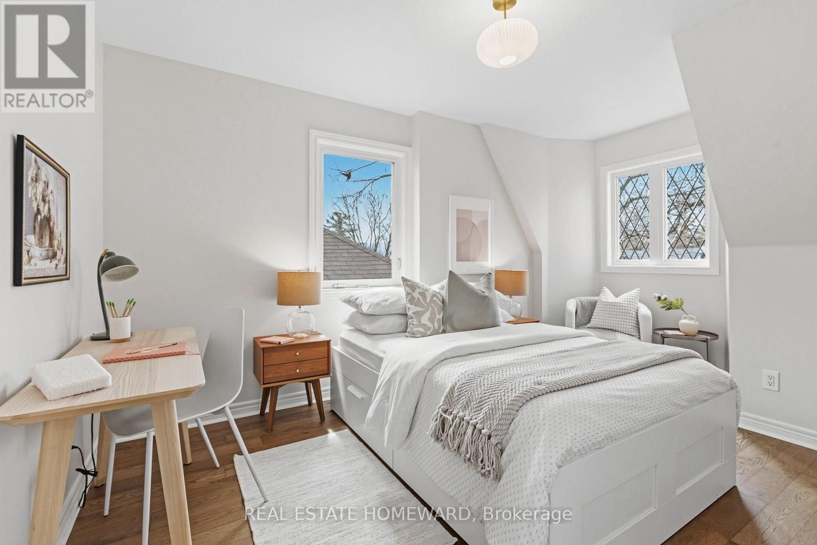 57 FALLINGBROOK ROAD Image 23