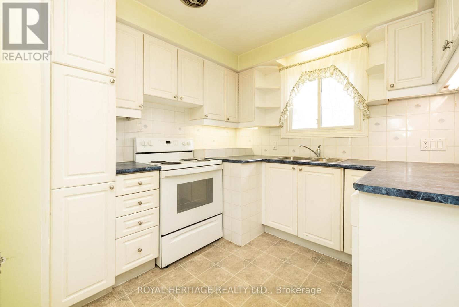 46 GIVEN ROAD Image 13